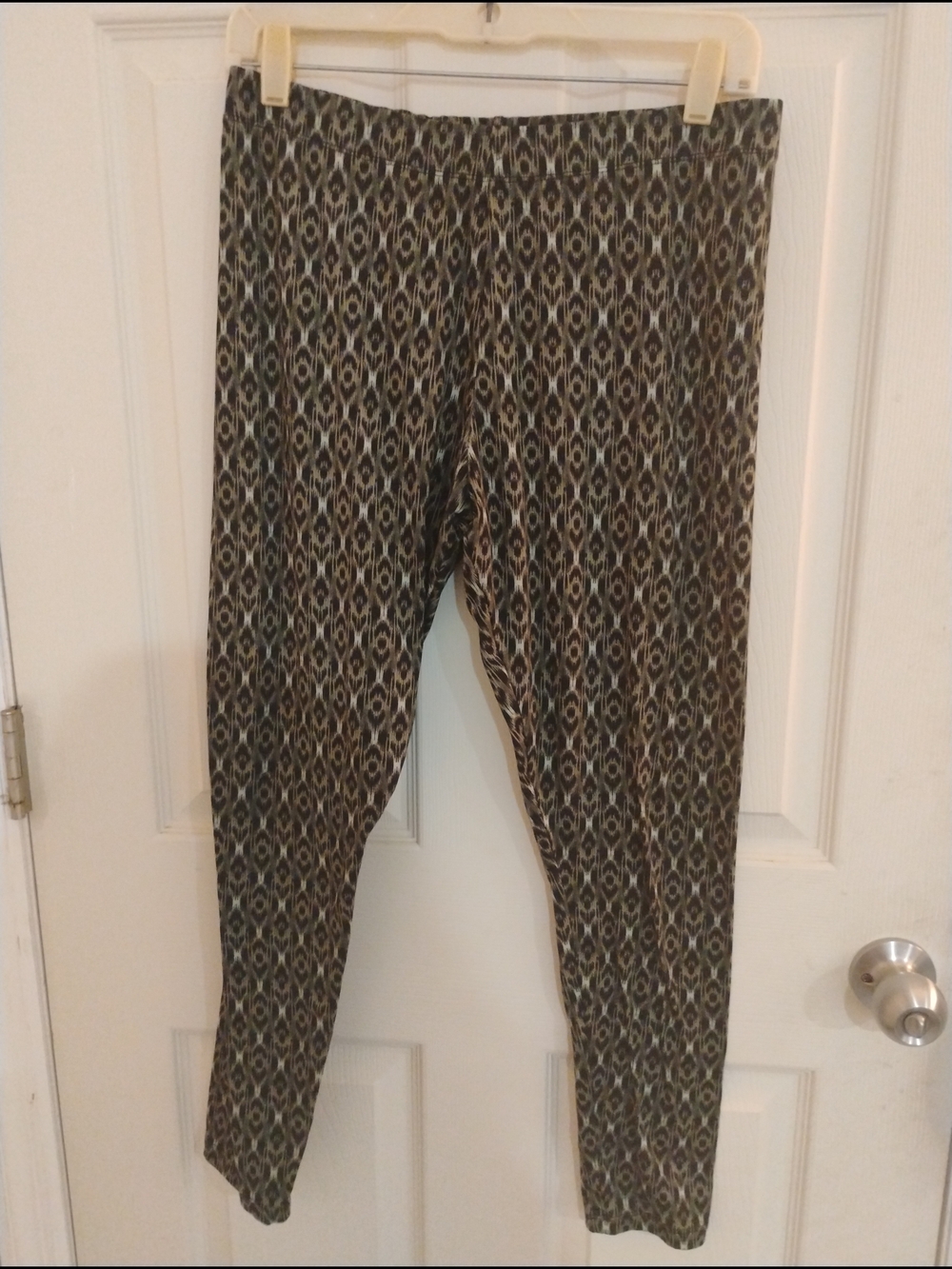 Primark Olive and Black Ikat Print Stretch Leggings